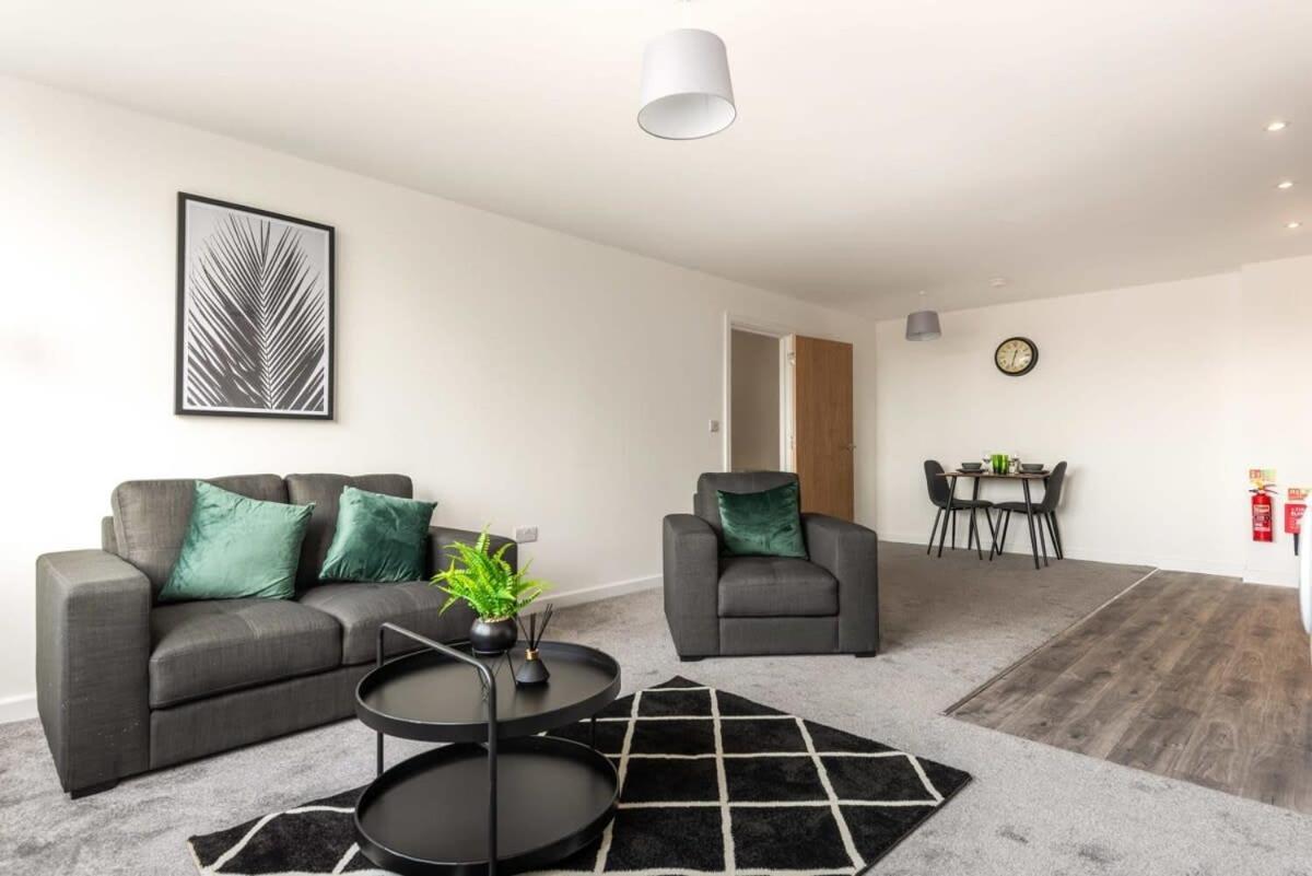 Stylish 1 Bed In * Ретфорд